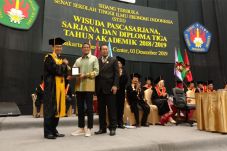 Mata Kuliah Teknologi...