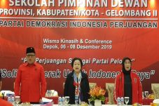 Megawati Ingatkan Pimpinan...