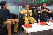 Jokowi Tolak Amendemen,...