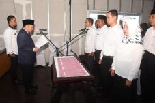 Gerbong Penyegaran Pejabat...