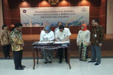 Bidik Generasi Milenial...