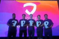 Jovee Resmi Hadir sebagai...