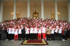 Dulang 65 Emas, Indonesia...