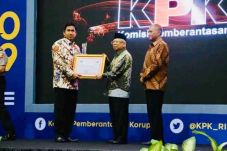 KPK-Kemendagri Apresiasi...