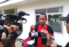 Rochy Putiray Bakal...