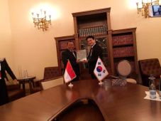 Indonesia-Korea Diskusikan...