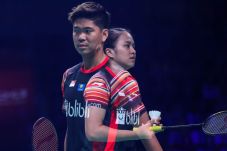 Tiga Ganda Peraih Emas...