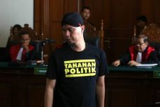 Putusan Kasus Ahmad...