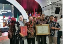 Makassar Raih Penghargaan...