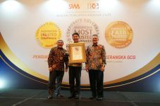Mandiri Syariah Dinobatkan...
