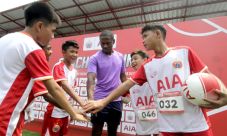 50 Pesepak Bola Muda...