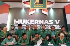 Mukernas V Perintahkan...