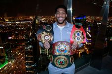 Anthony Joshua Mengklaim...