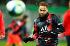 Neymar: Jika Tidak Bahagia,...