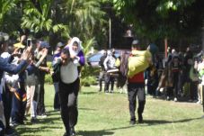 Peringati Hari Ibu dengan...