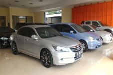 Menjual Mobil Bekas...