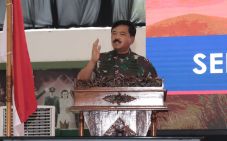 Panglima Ajak Personel...