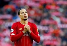 Virgil van Dijk Diragukan...
