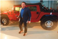 Ikut Kena Setrum, Arnold...