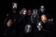 Datangkan Slipknot ke...