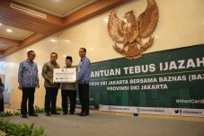 Gandeng Baznas Bazis,...