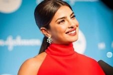 Priyanka Chopra Kirim...