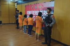 Polisi Bongkar Sindikat...