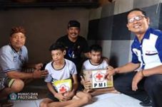 Peringati Hari Relawan,...