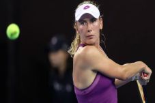 Alexandrova Klaim Gelar...