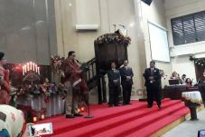 Datang ke Gereja HKBP...