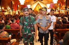 Panglima TNI dan Kapolri...