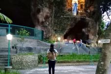 Lima Destinasi Liburan...