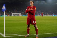 Mbappe Respons Seleberasi...