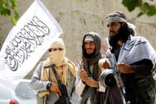 Taliban Bebaskan 27...
