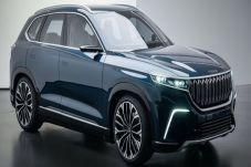 Mobil Listrik Buatan...