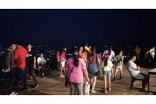 Nikmati Indahnya Malam...