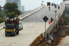 Flyover RE Martadinata...