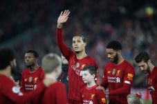 Liverpool Dominan, Van...