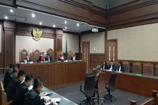 Emirsyah Satar Didakwa...