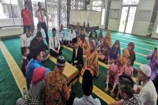 Tahanan Ini Terpaksa...