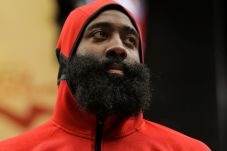 Kaki James Harden Terkilir,...