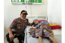 Kapolda Sulbar Jenguk...