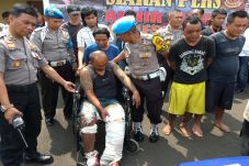 Koboi Jalanan Penembak...