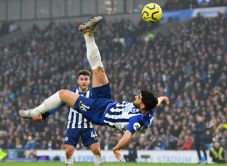 Gol Akrobatik Pemain...