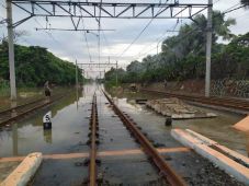 Banjir Melanda Jakarta,...