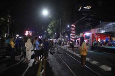 5 Panggung Hibur Masyarakat,...