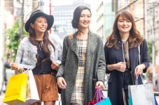 Fashion Item yang Masih...