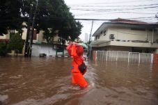 Banjir Mengintai, PLN...