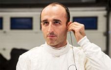 Robert Kubica Gabung...