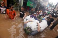 Banjir Membuat 31.232...